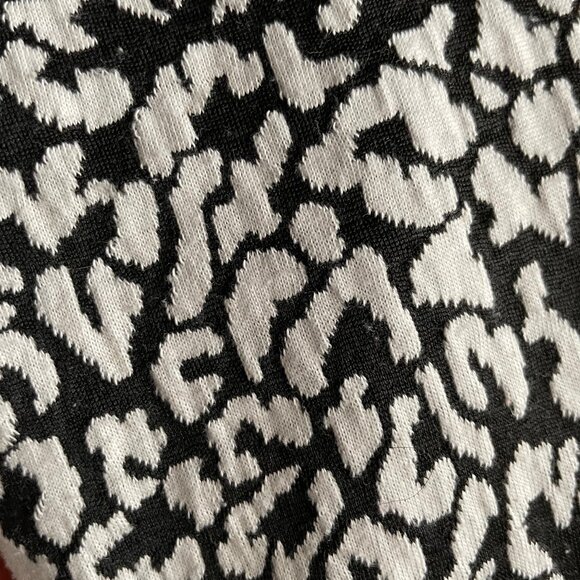 Jaelyn Knit Dress - Picture 8 of 11